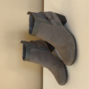 Gray ankle boots sz 10